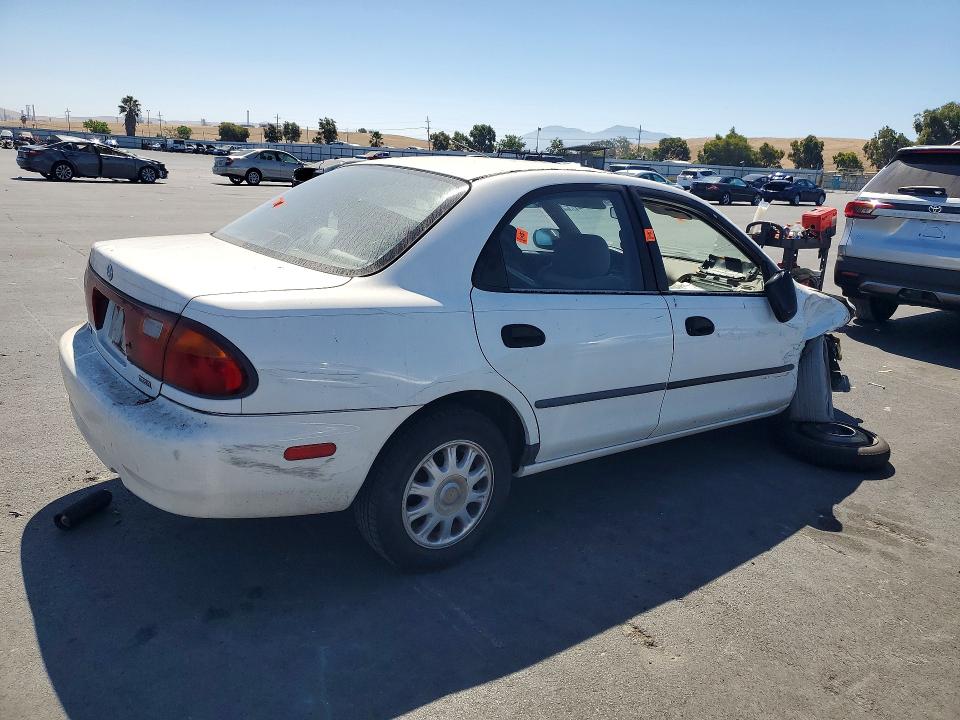 64105656 :رقم المزاد ، JM1BA1428S0118050 vin ، 1995 Mazda Protege مزاد بيع