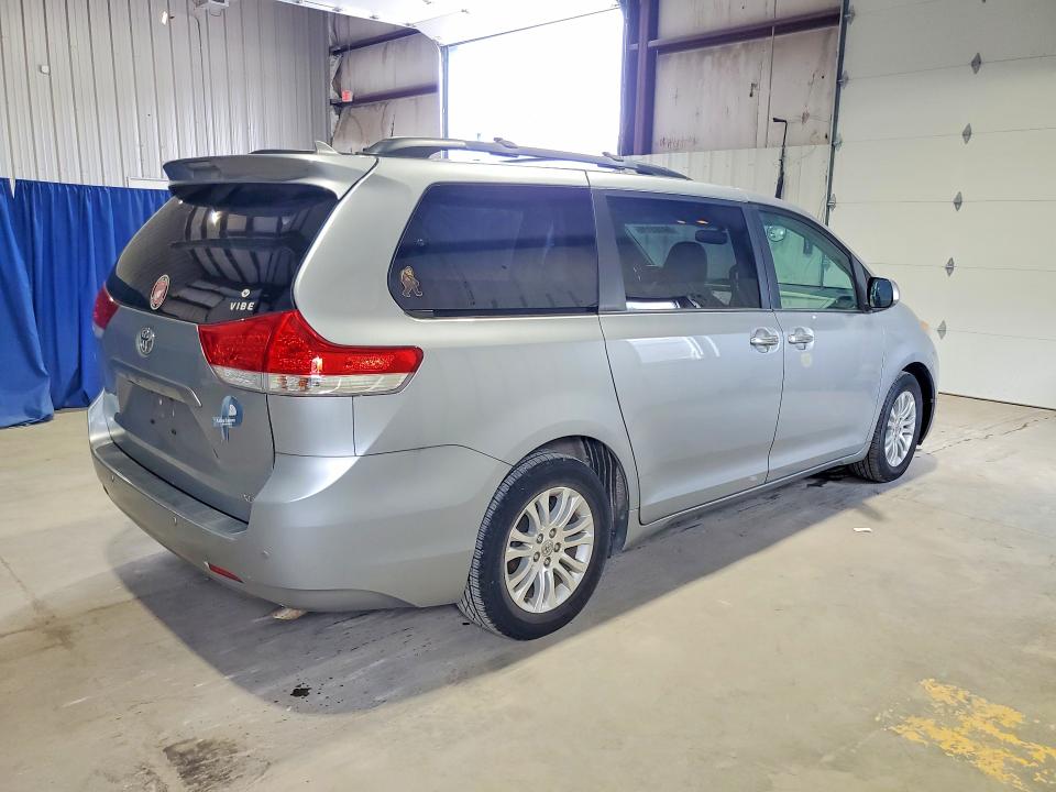 Auction sale of the 2014 Toyota Sienna, vin: 5TDYK3DC5ES411546, lot number: 64303116