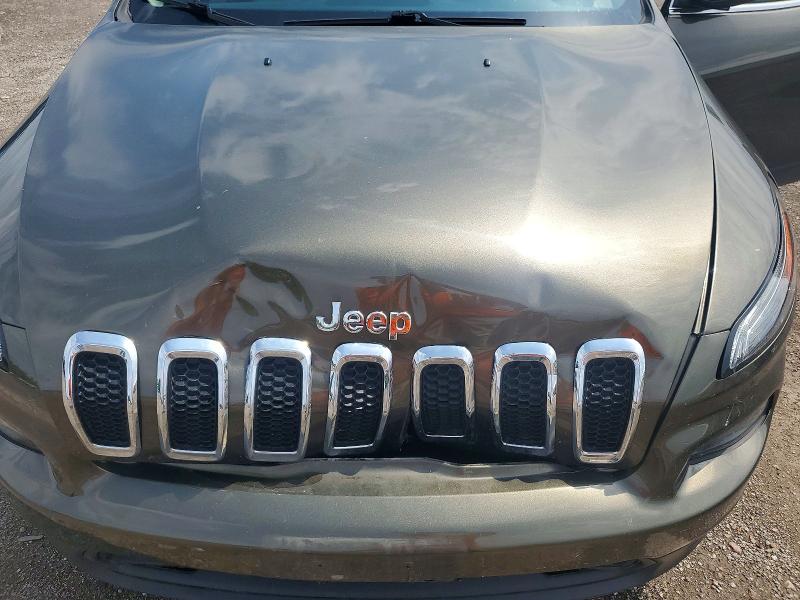 64620186 :رقم المزاد ، 1C4PJLCB2FW629002 vin ، 2015 Jeep Cherokee مزاد بيع