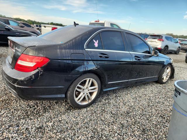 2013 Mercedes-benz C მანქანა იყიდება აუქციონზე, vin: WDDGF8AB1DR288145, აუქციონის ნომერი: 63219096