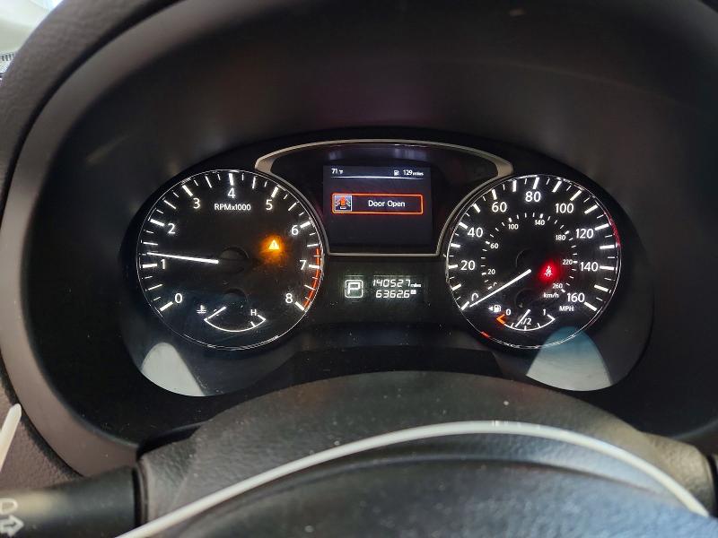 Продажа на аукционе авто 2015 Nissan Altima, vin: 1N4AL3AP3FC464373, номер лота: 63263536