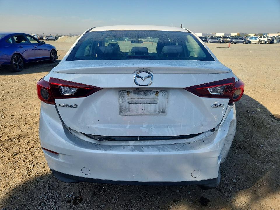 66576106 :رقم المزاد ، 3MZBM1V72FM230683 vin ، 2015 Mazda 3 مزاد بيع
