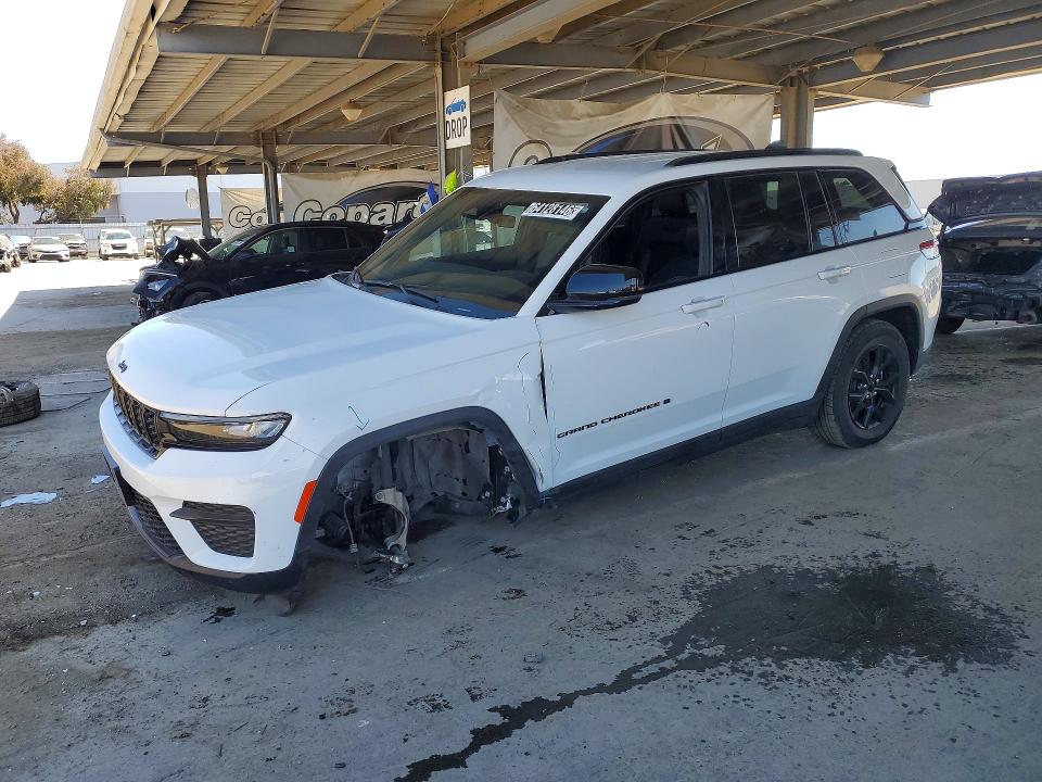 Aukcja sprzedaży 2025 Jeep Grand Cherokee, vin: 1C4RJHAG1SC323263, numer aukcji: 69414166