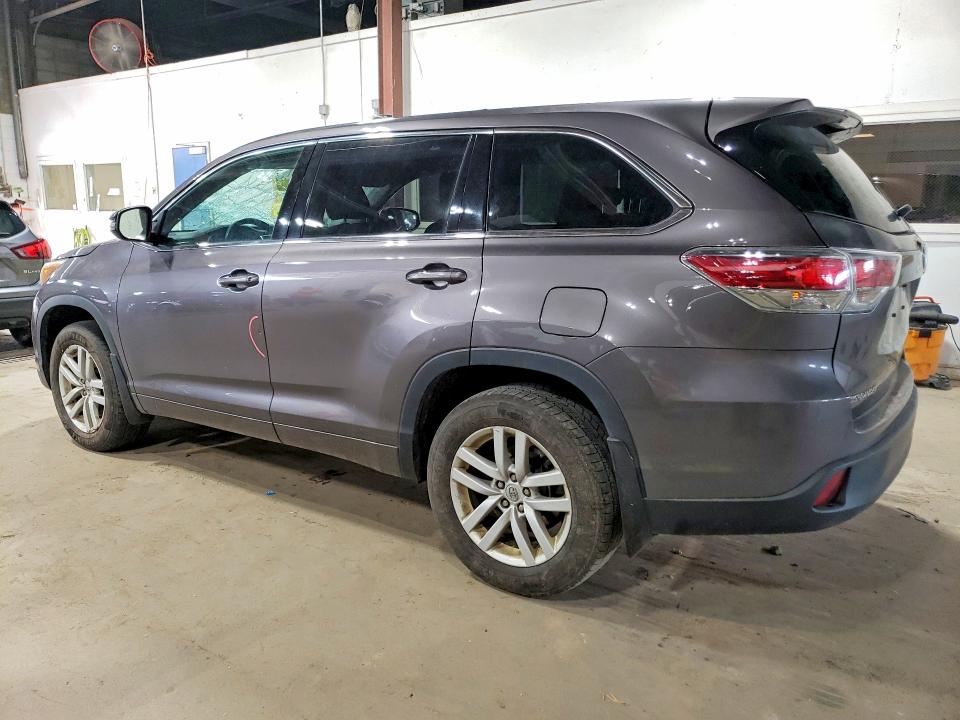 2015 Toyota Highlander მანქანა იყიდება აუქციონზე, vin: 5TDBKRFH6FS145649, აუქციონის ნომერი: 63499386