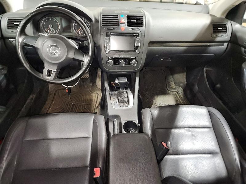 Продаж на аукціоні авто 2010 Volkswagen Jetta, vin: 3VWRA7AJ9AM036673, номер лоту: 63776096