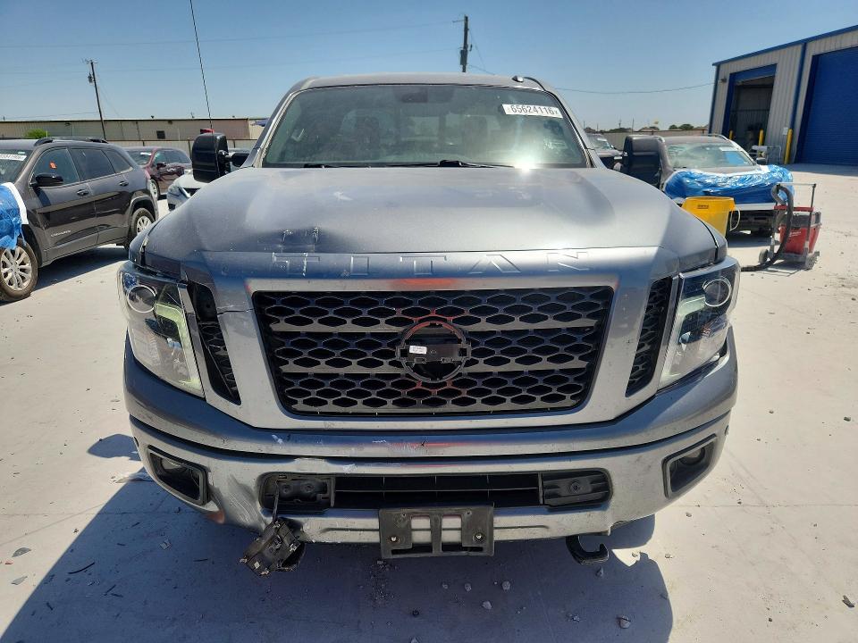 Продаж на аукціоні авто 2018 Nissan Titan Xd, vin: 1N6BA1F49JN522794, номер лоту: 65624116