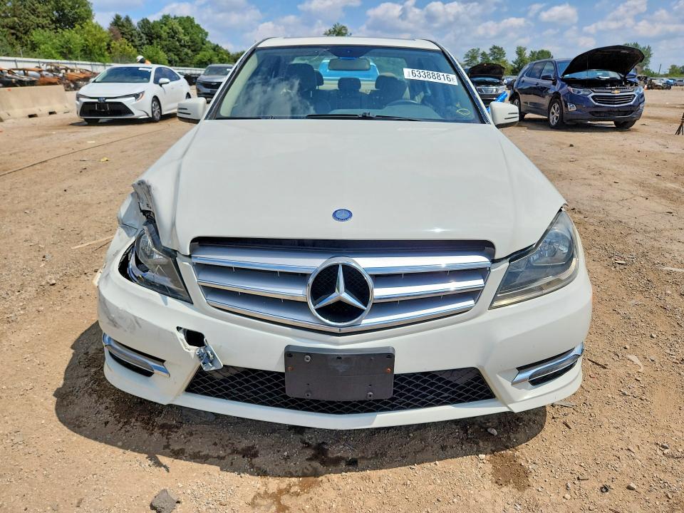63388816 :رقم المزاد ، WDDGF8BB8CR194213 vin ، 2012 Mercedes-benz C مزاد بيع