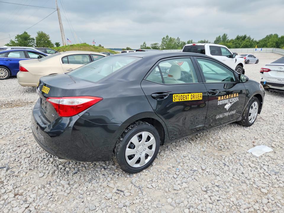 66586926 :رقم المزاد ، 2T1BURHE5FC431014 vin ، 2015 Toyota Corolla مزاد بيع