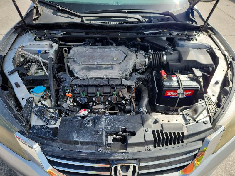 65139456 :رقم المزاد ، 1HGCR3F85FA001005 vin ، 2015 Honda Accord مزاد بيع
