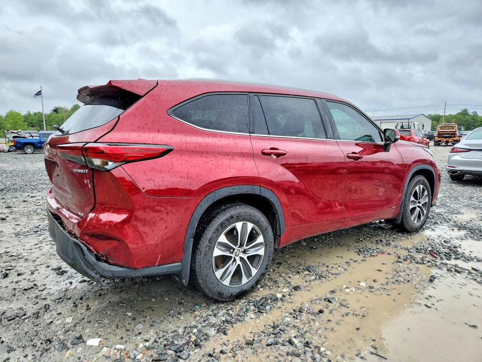 63469486 :رقم المزاد ، 5TDGBRCH2NS557186 vin ، 2022 Toyota Highlander Hybrid مزاد بيع