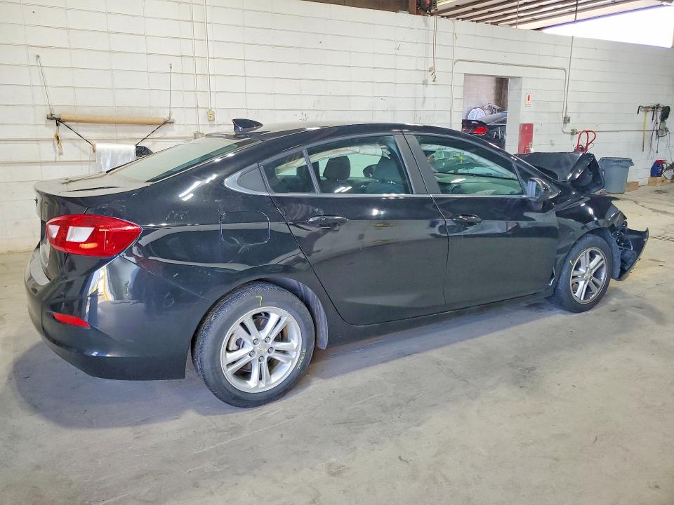 Продажа на аукционе авто 2017 Chevrolet Cruze, vin: 1G1BE5SM4H7245404, номер лота: 63435996