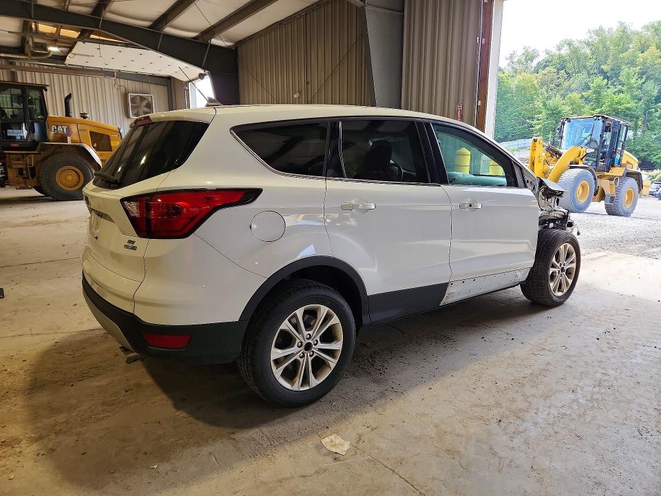 2019 Ford Escape მანქანა იყიდება აუქციონზე, vin: 1FMCU9GD1KUA03057, აუქციონის ნომერი: 66218436