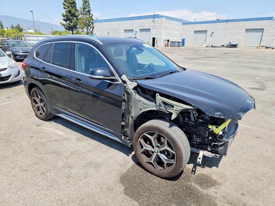 Auction sale of the 2018 Bmw X1, vin: WBXHU7C35J3H43913, lot number: 64636906