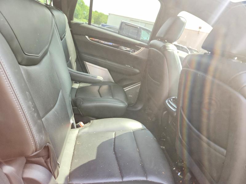 65349046 :رقم المزاد ، 1GYKPDRS5MZ112014 vin ، 2021 Cadillac Xt6 مزاد بيع