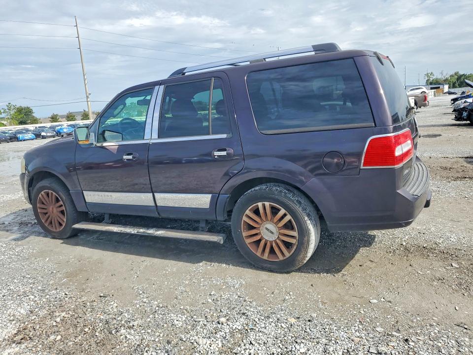 Продажа на аукционе авто 2007 Lincoln Navigator, vin: 5LMFU27517LJ10813, номер лота: 63731486