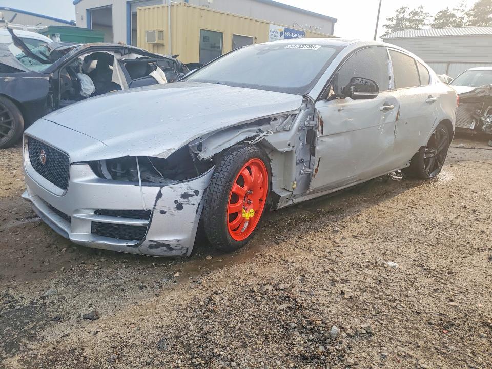 Продаж на аукціоні авто 2017 Jaguar Xe, vin: SAJAD4BV0HCP11444, номер лоту: 64722756