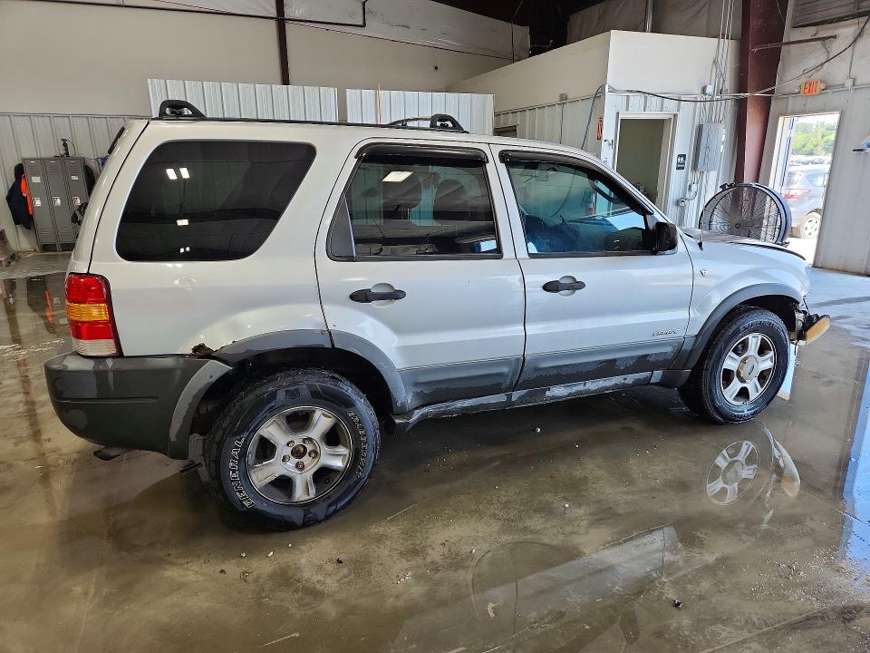 66451576 :رقم المزاد ، 1FMYU04162KB22875 vin ، 2002 Ford Escape مزاد بيع