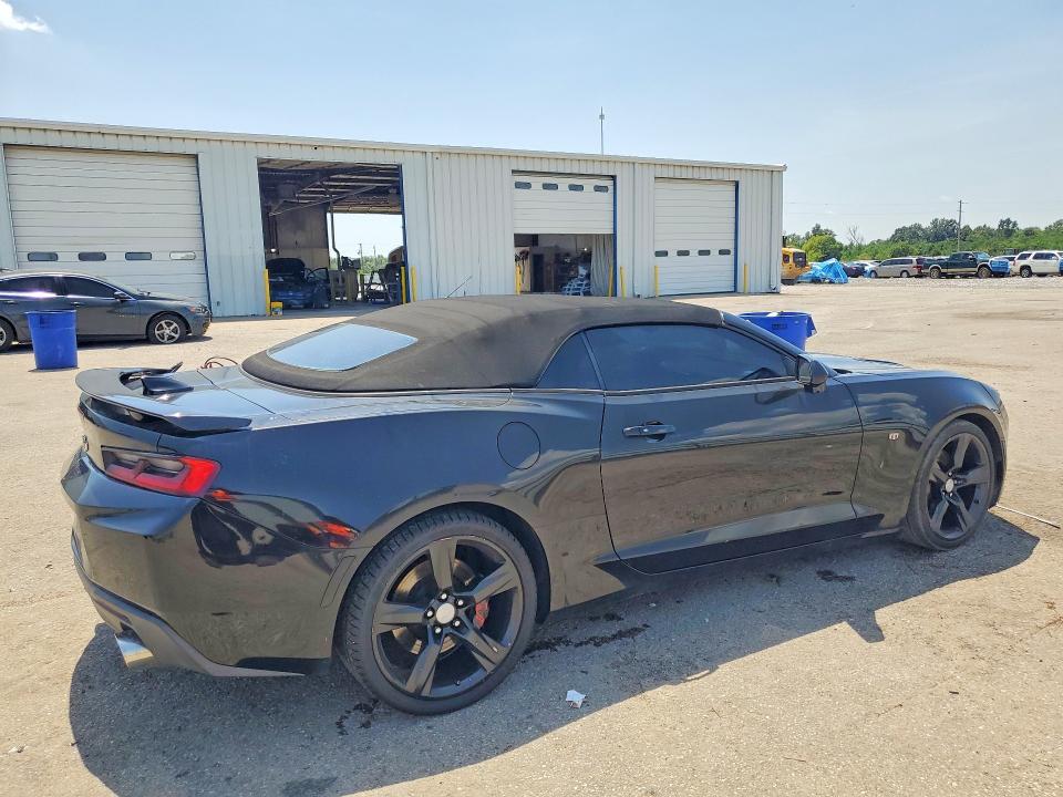 65489276 :رقم المزاد ، 1G1FF3D76J0125273 vin ، 2018 Chevrolet Camaro مزاد بيع