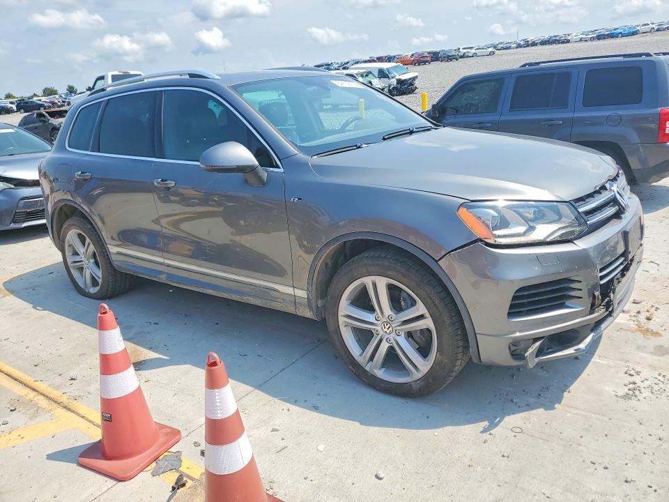 Продаж на аукціоні авто 2014 Volkswagen Touareg, vin: WVGDP9BP0ED013225, номер лоту: 64112106