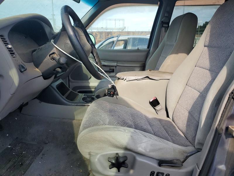 64715266 :رقم المزاد ، 1FMZU63E8YUB38827 vin ، 2000 Ford Explorer مزاد بيع