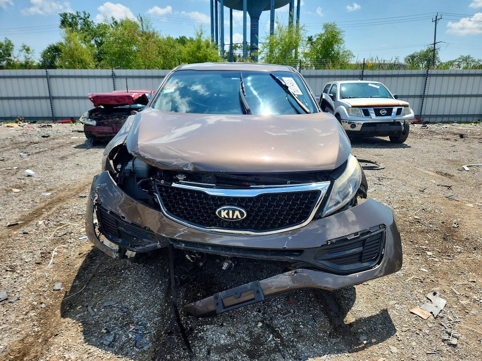 63114966 :رقم المزاد ، KNDPB3AC2F7696122 vin ، 2015 Kia Sportage مزاد بيع