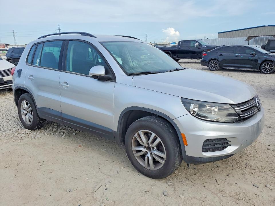 Продаж на аукціоні авто 2015 Volkswagen Tiguan, vin: WVGAV7AX4FW597598, номер лоту: 64079716