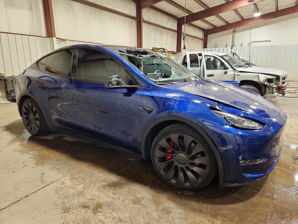 64435456 :رقم المزاد ، 7SAYGDEF6RA266026 vin ، 2024 Tesla Model Y مزاد بيع