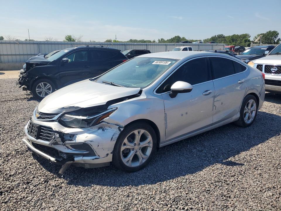 66588366 :رقم المزاد ، 1G1BF5SM6H7143678 vin ، 2017 Chevrolet Cruze مزاد بيع