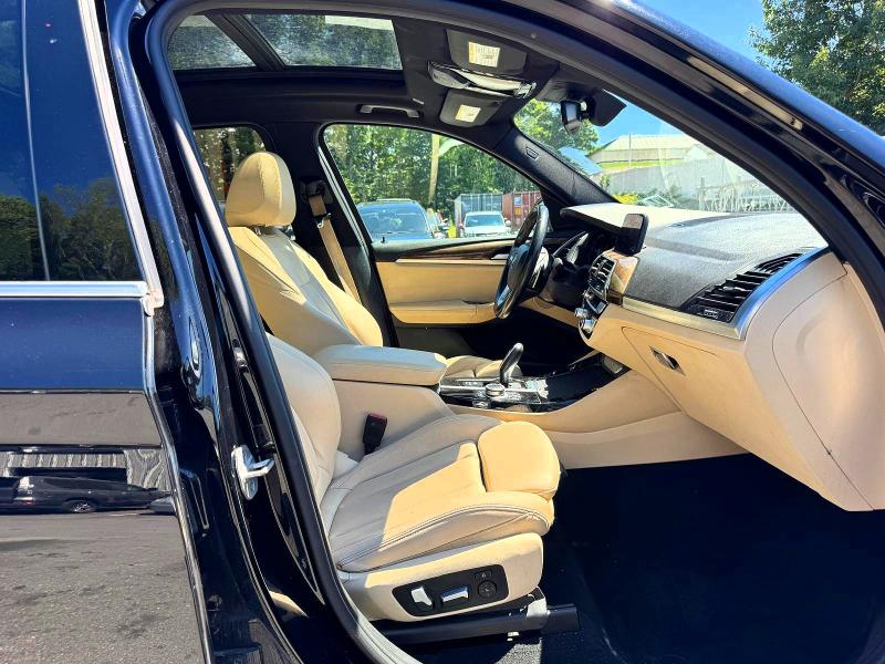 64687396 :رقم المزاد ، 5UXTY3C02M9F68322 vin ، 2021 Bmw X3 مزاد بيع