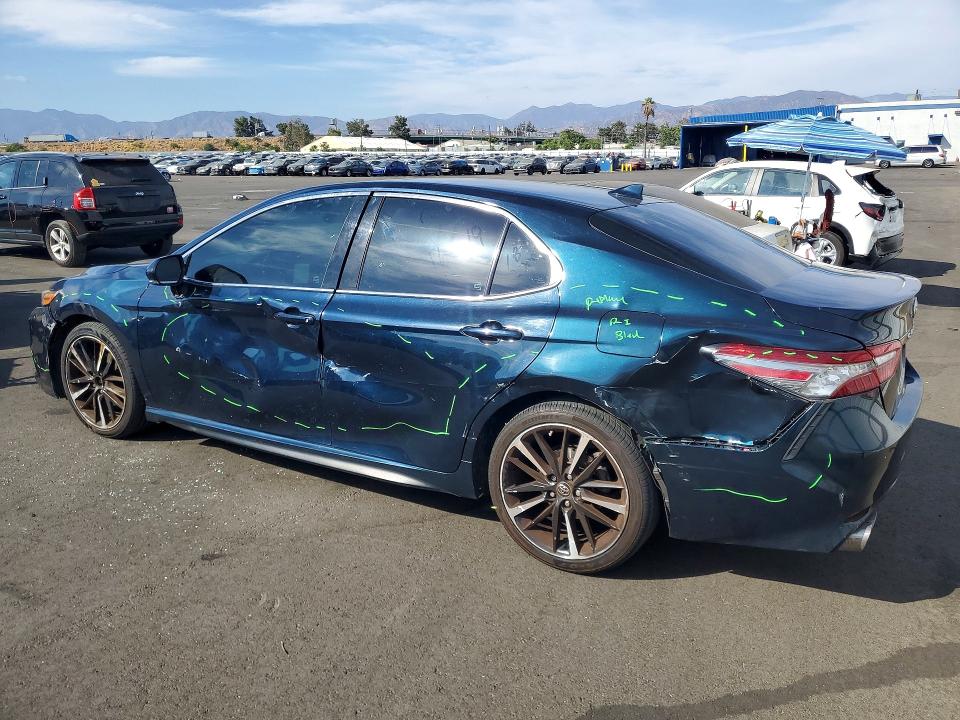 2018 Toyota Camry მანქანა იყიდება აუქციონზე, vin: 4T1B61HK6JU591573, აუქციონის ნომერი: 65331316