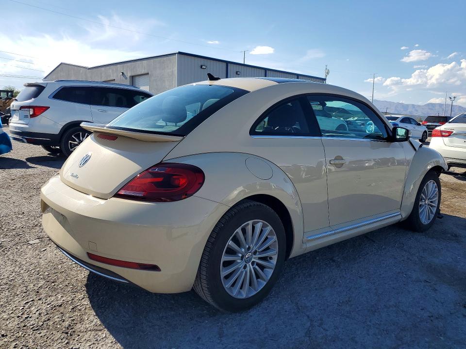 65663296 :رقم المزاد ، 3VWFD7AT7KM703186 vin ، 2019 Volkswagen Beetle مزاد بيع