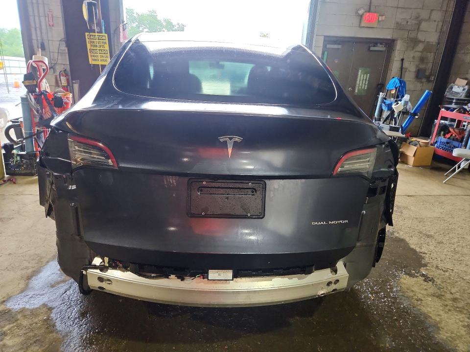 Продажа на аукционе авто 2024 Tesla Model Y, vin: 7SAYGDEE5RA272648, номер лота: 63230696