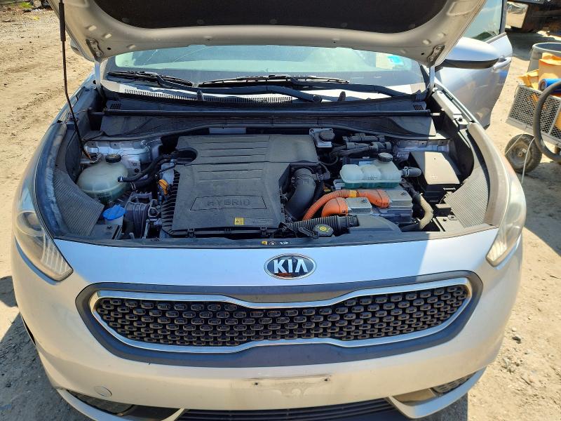 65669176 :رقم المزاد ، KNDCB3LC2J5176132 vin ، 2018 Kia Niro مزاد بيع