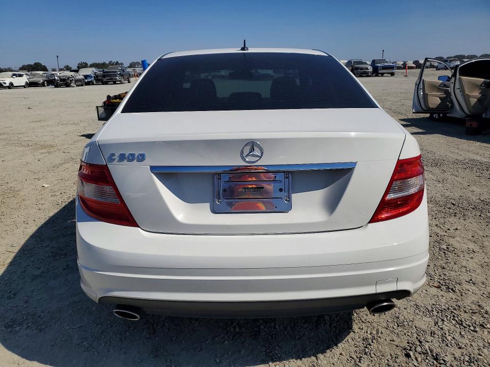 2010 Mercedes-benz C მანქანა იყიდება აუქციონზე, vin: WDDGF5EB4AF434172, აუქციონის ნომერი: 63920256