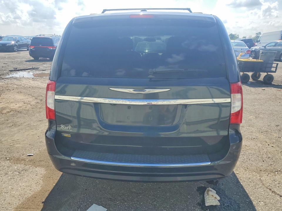 64146816 :رقم المزاد ، 2C4RC1BG2ER403733 vin ، 2014 Chrysler Town & Country مزاد بيع