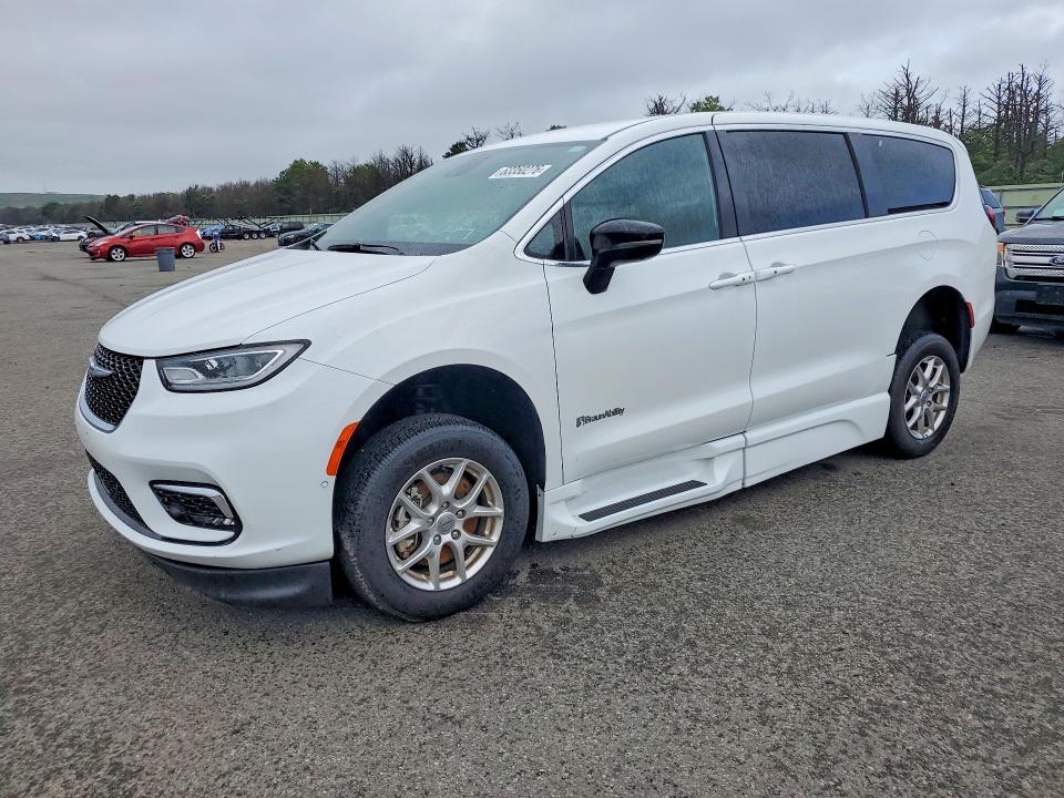 2025 Chrysler Pacifica მანქანა იყიდება აუქციონზე, vin: 2C4RC1BG1SR562352, აუქციონის ნომერი: 63350276