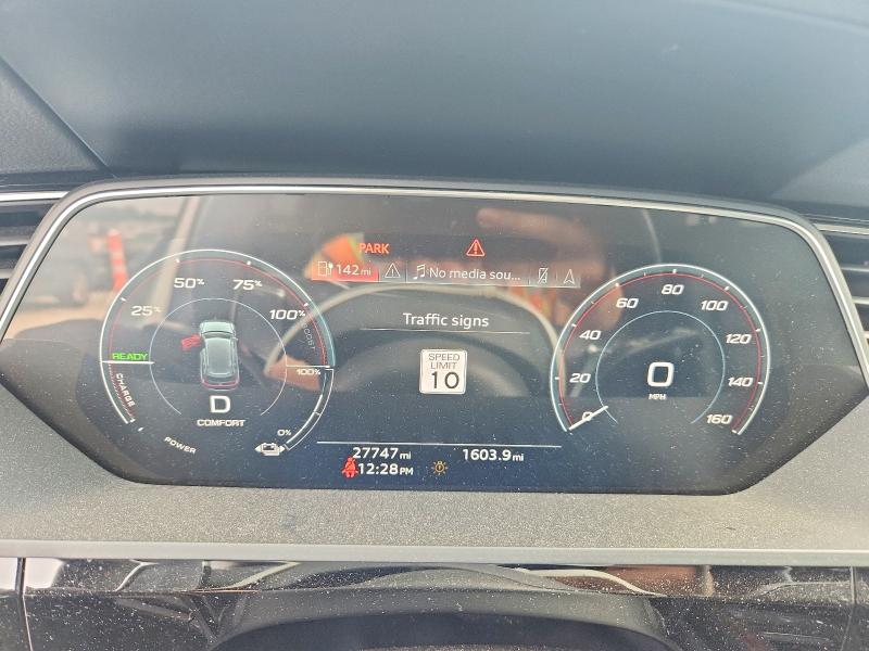 2022 Audi E-tron მანქანა იყიდება აუქციონზე, vin: WA1LAAGE8NB042262, აუქციონის ნომერი: 66478766