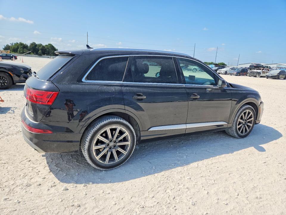 64311246 :رقم المزاد ، WA1LAAF74HD016852 vin ، 2017 Audi Q7 مزاد بيع