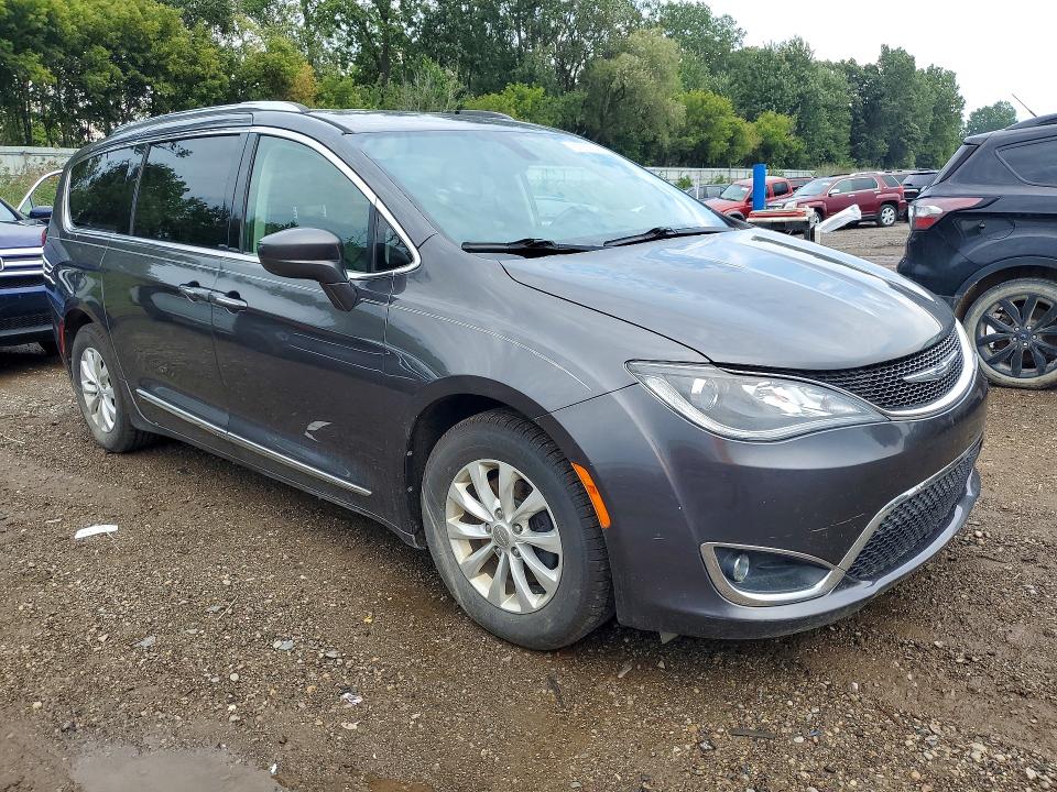Продажа на аукционе авто 2018 Chrysler Pacifica, vin: 2C4RC1BG6JR279637, номер лота: 67200556