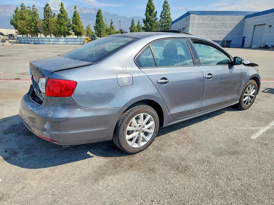 Продаж на аукціоні авто 2011 Volkswagen Jetta, vin: 3VWDZ7AJ4BM327053, номер лоту: 64667126