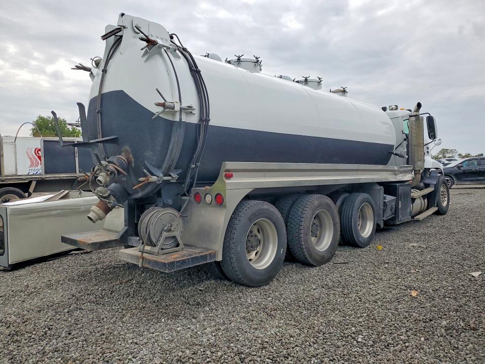 2004 Mack 600 მანქანა იყიდება აუქციონზე, vin: 1M1AE06Y14N017000, აუქციონის ნომერი: 64035836