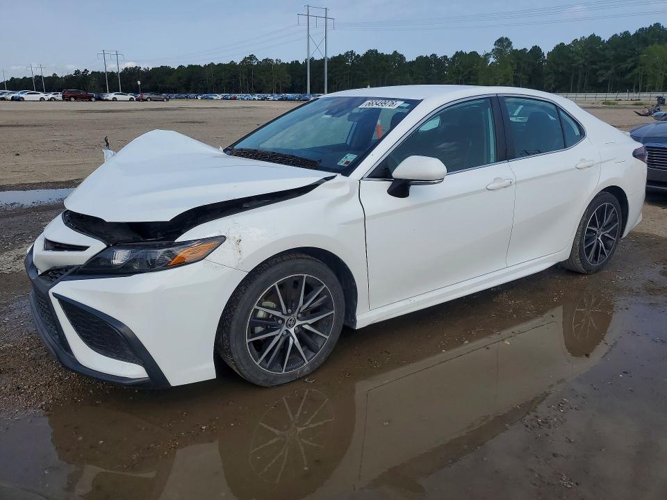 Auction sale of the 2023 Toyota Camry, vin: 4T1G11AK9PU777132, lot number: 66549976