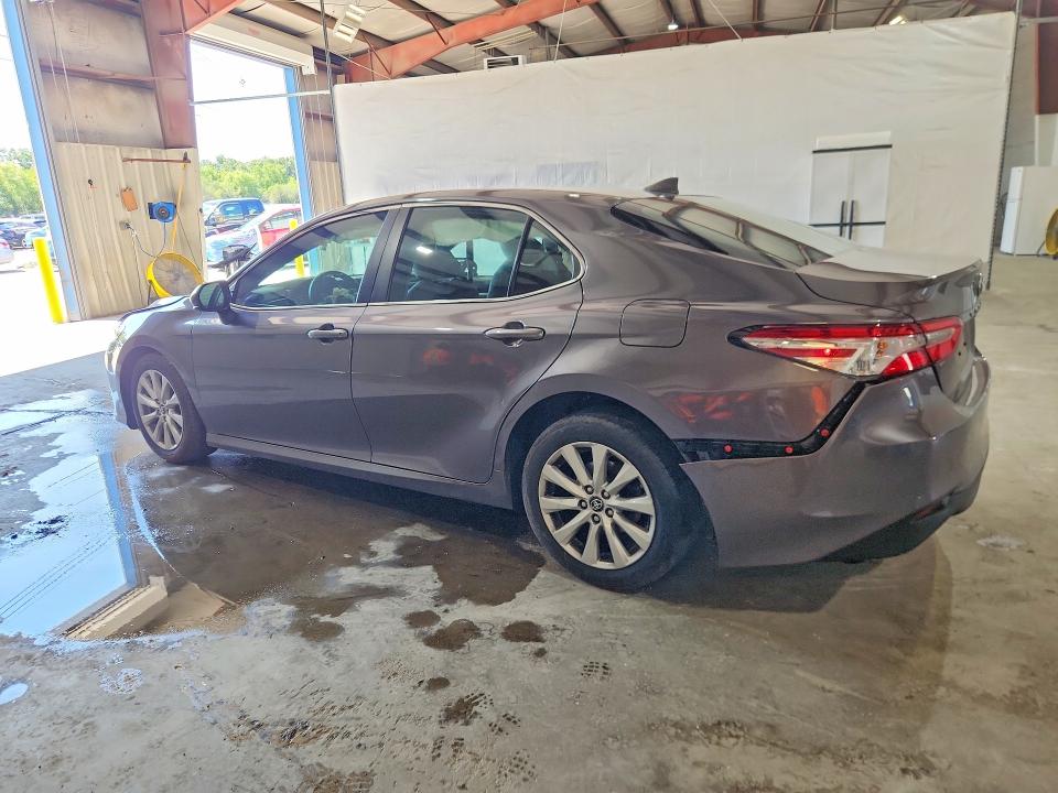 2019 Toyota Camry მანქანა იყიდება აუქციონზე, vin: 4T1B11HK0KU188432, აუქციონის ნომერი: 63667266