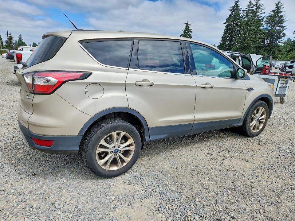 Продажа на аукционе авто 2017 Ford Escape, vin: 1FMCU9GD0HUC81019, номер лота: 64285586
