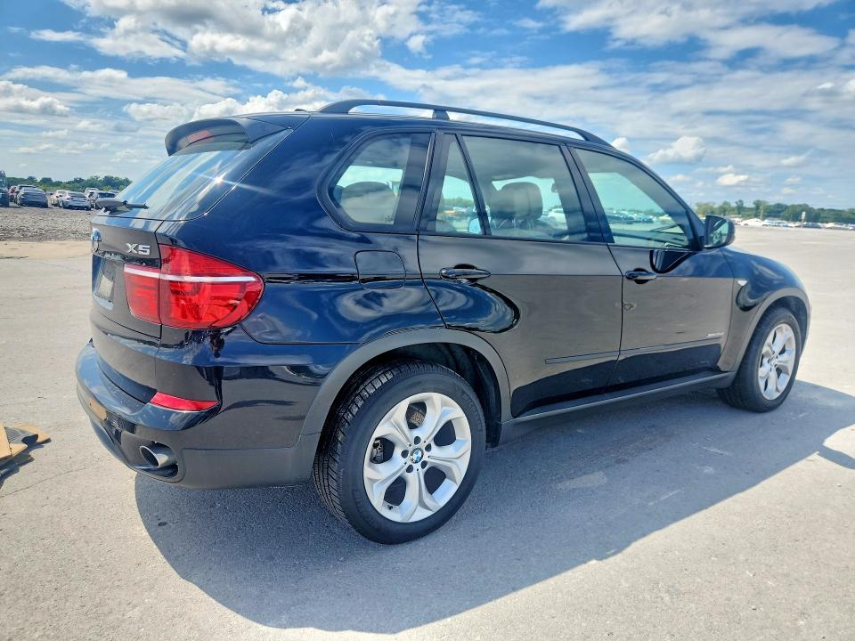 63771396 :رقم المزاد ، 5UXZW0C59BL370215 vin ، 2011 Bmw X5 مزاد بيع