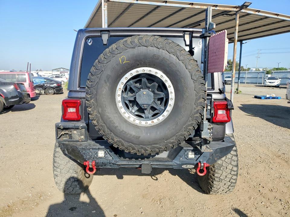 Продаж на аукціоні авто 2018 Jeep Wrangler Unlimited, vin: 1C4HJXFGXJW208589, номер лоту: 66395166