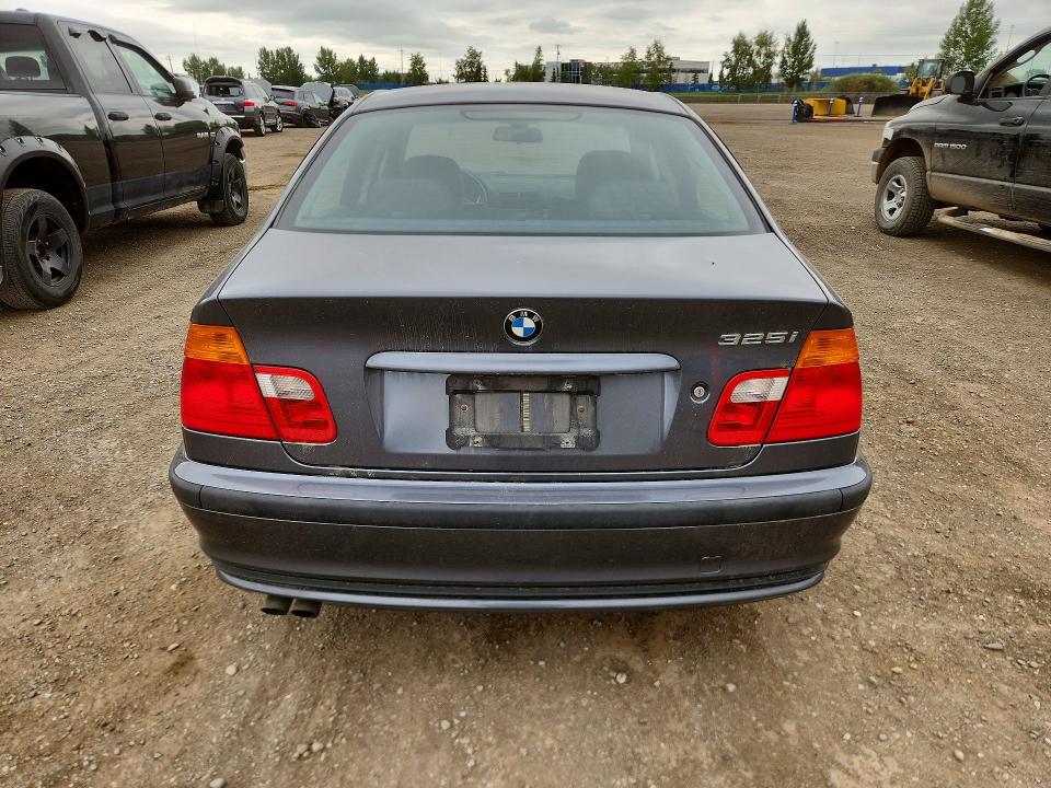 64181706 :رقم المزاد ، WBAAV334X1FU92182 vin ، 2001 Bmw 325 مزاد بيع