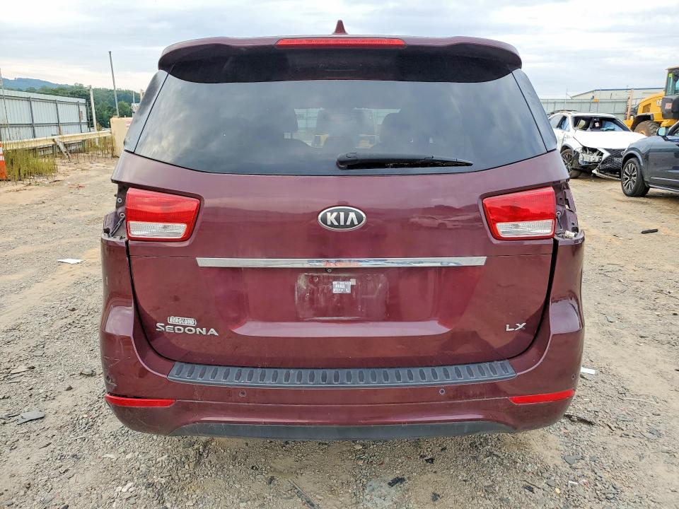 65952356 :رقم المزاد ، KNDMB5C13G6105006 vin ، 2016 Kia Sedona مزاد بيع