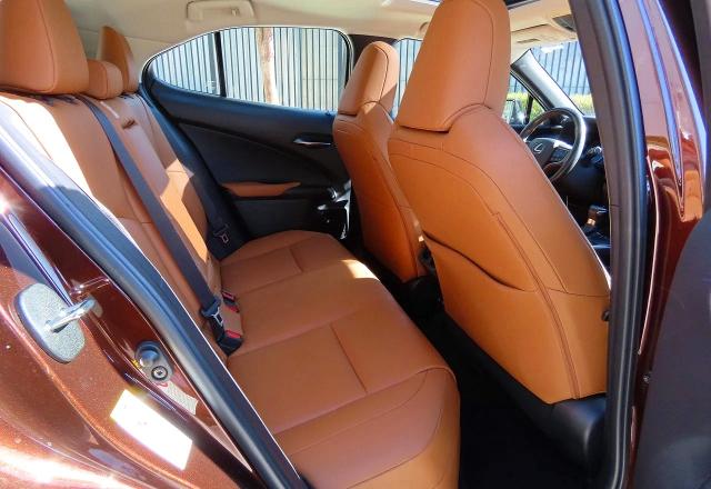 Auction sale of the 2019 Lexus Ux, vin: JTHY3JBH0K2013596, lot number: 65948496