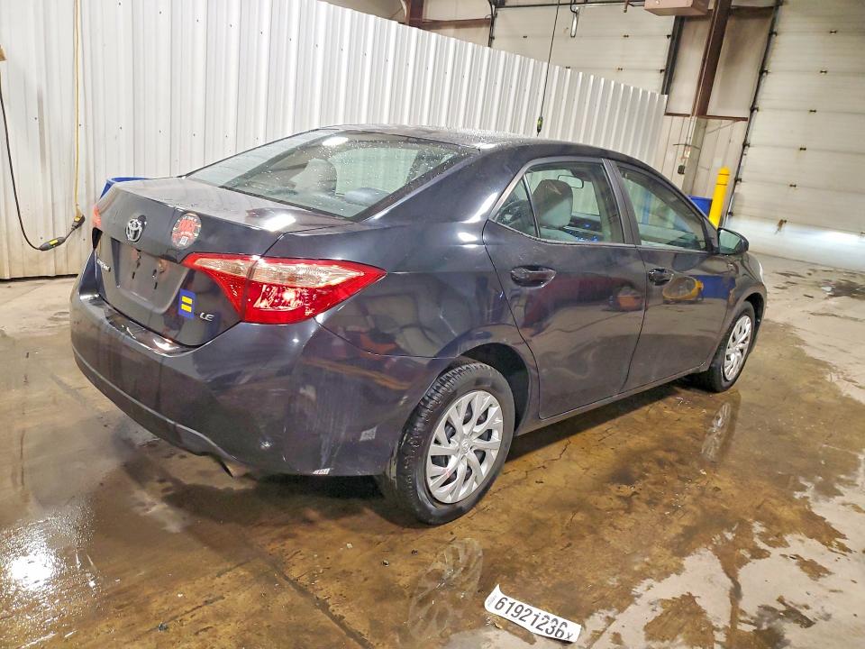 Продажа на аукционе авто 2018 Toyota Corolla, vin: 5YFBURHE3JP768063, номер лота: 64784836